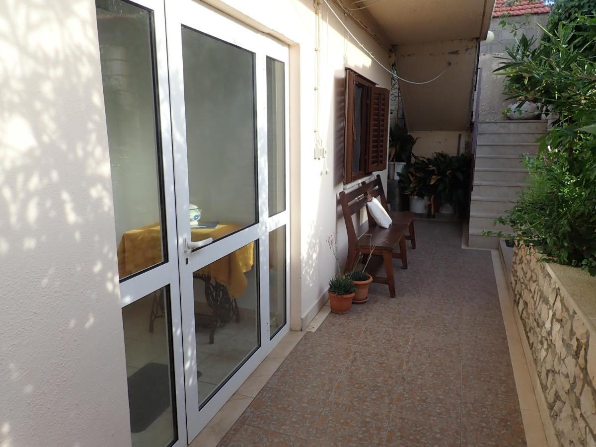 Katja Beach Apartment Račišće Екстериор снимка