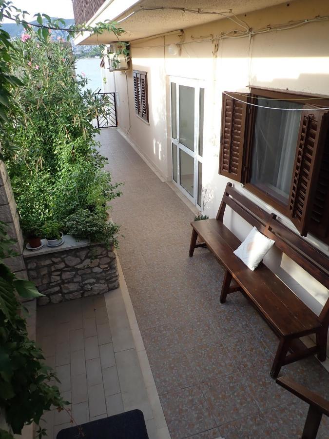 Katja Beach Apartment Račišće Екстериор снимка