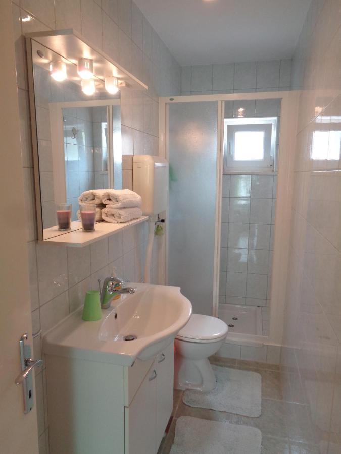 Katja Beach Apartment Račišće Екстериор снимка