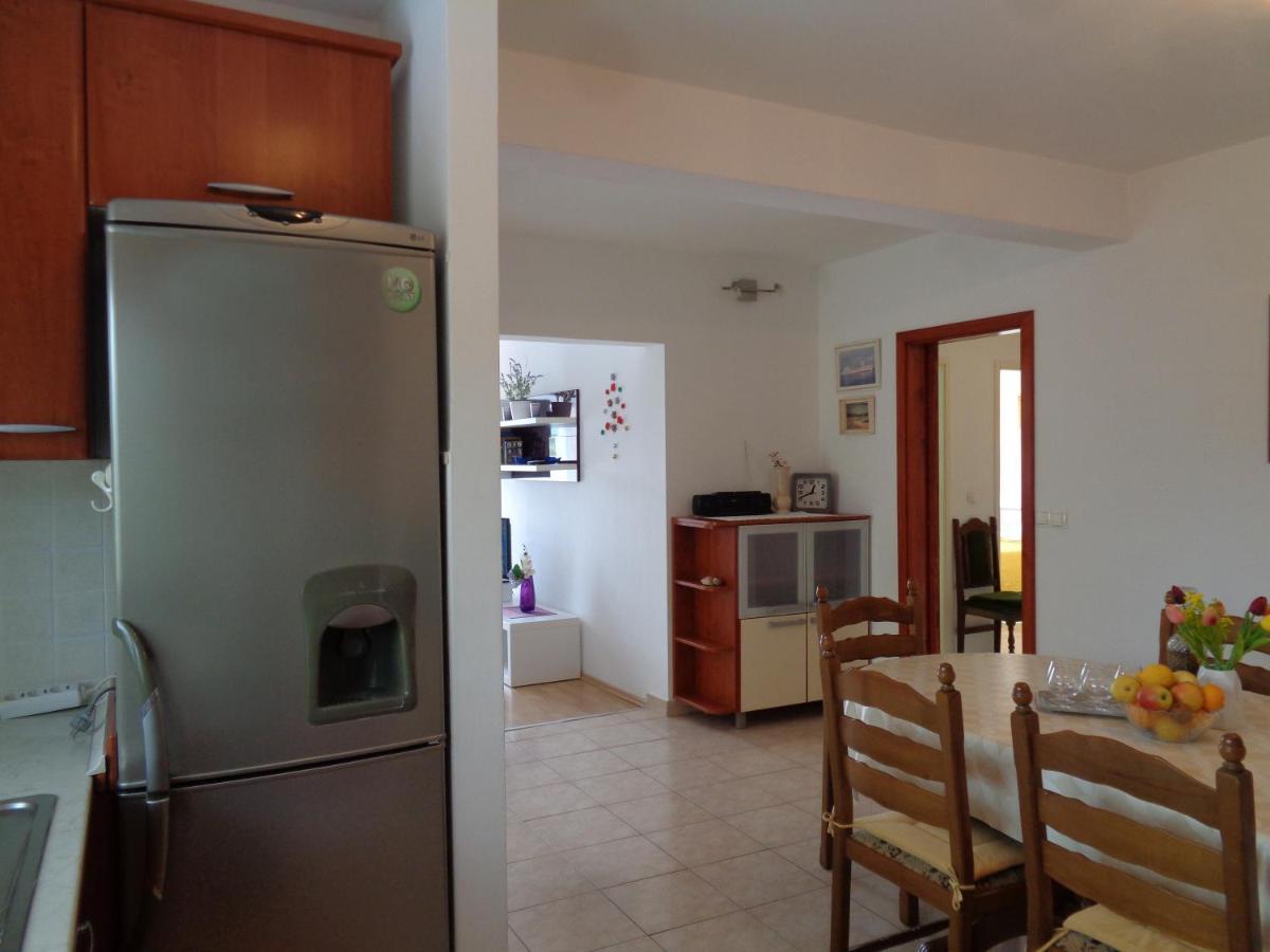Katja Beach Apartment Račišće Екстериор снимка